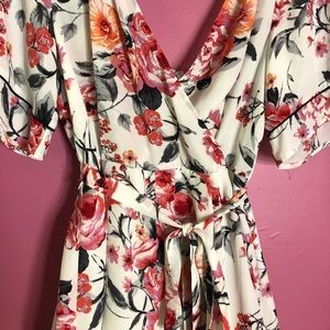 Trixxi White Floral Romper Dress Size XL